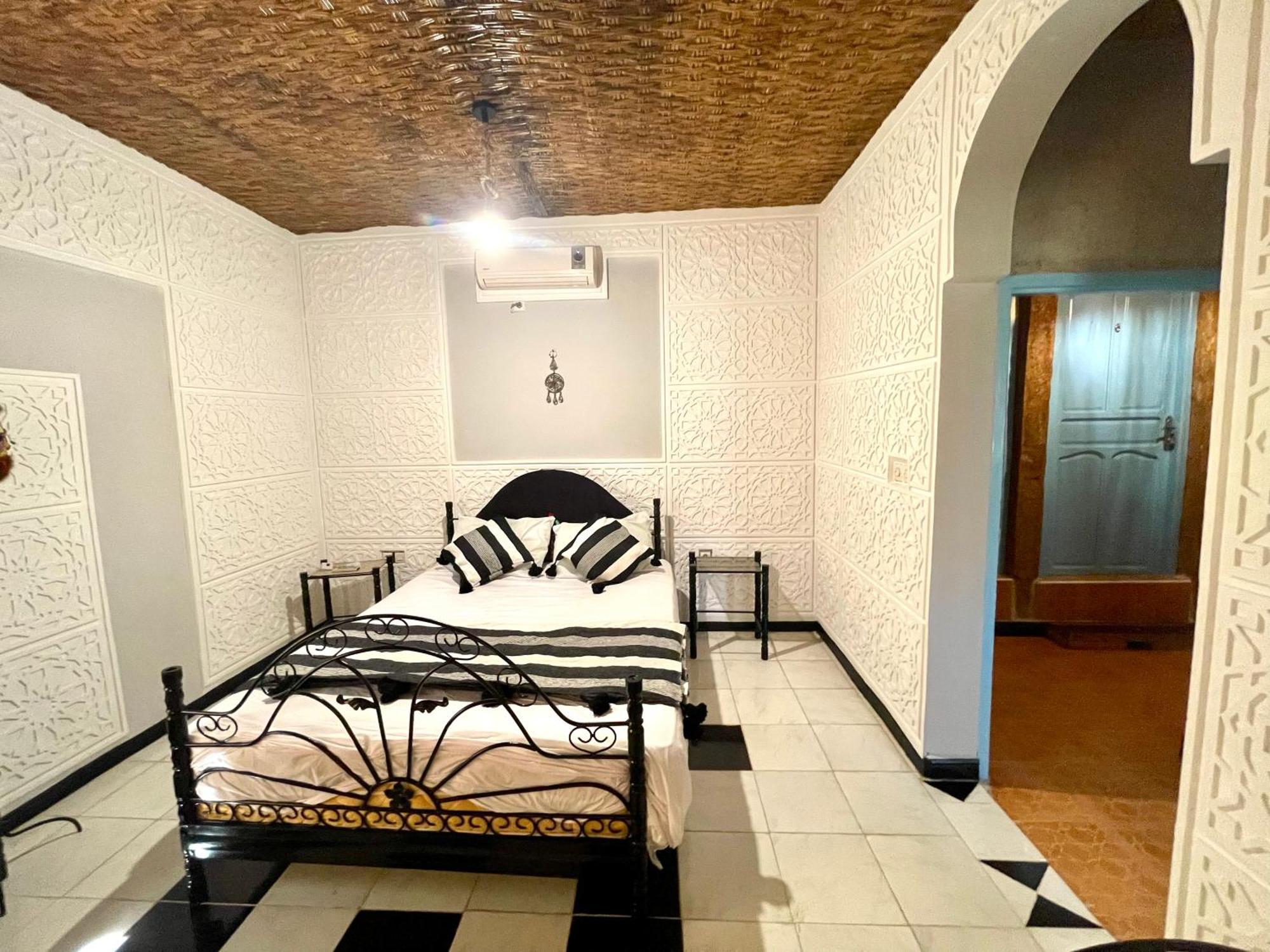 La Maison Traditionnelle Hotel Et Guesthouse 타프라우트 외부 사진