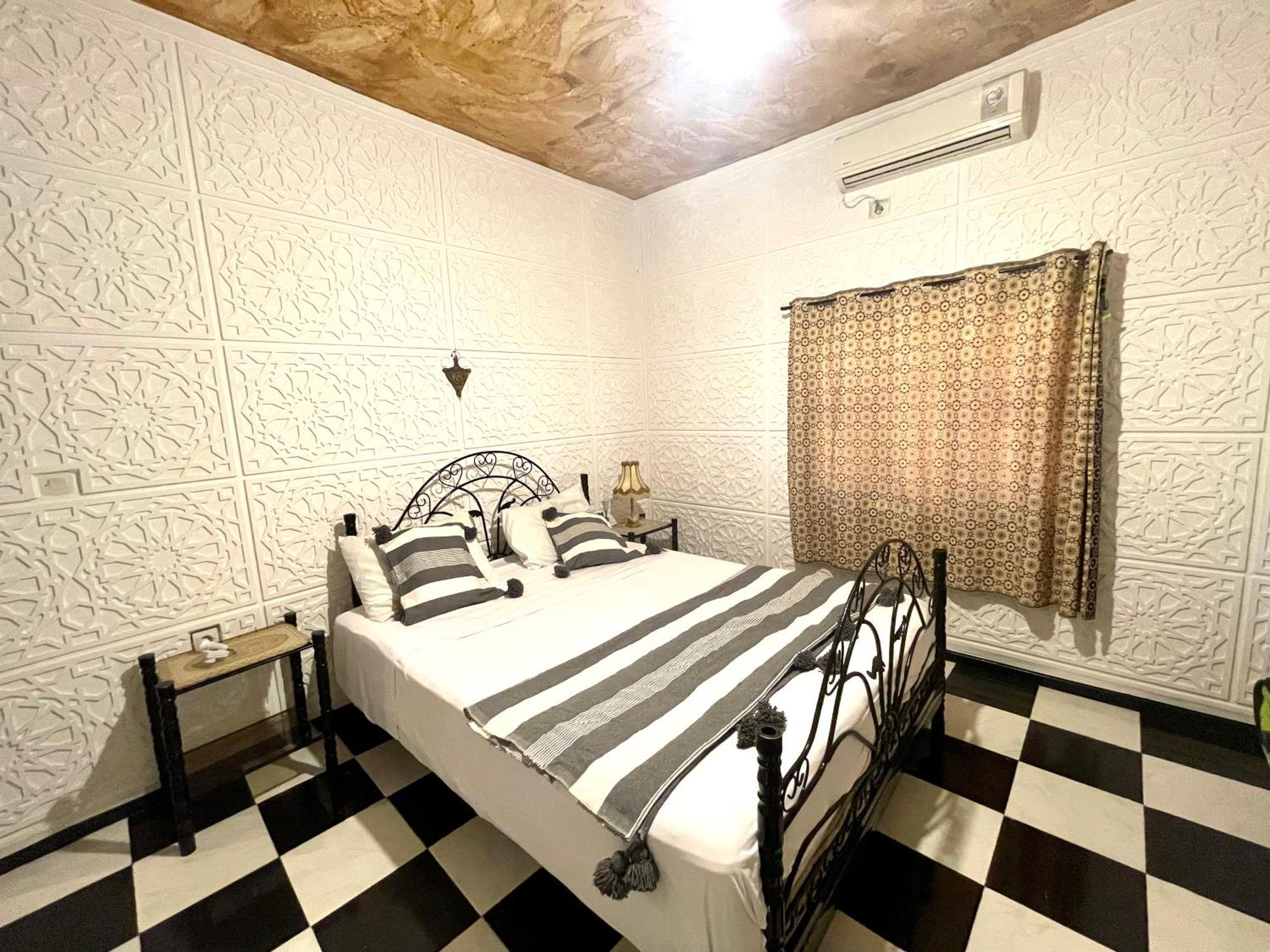 La Maison Traditionnelle Hotel Et Guesthouse 타프라우트 외부 사진
